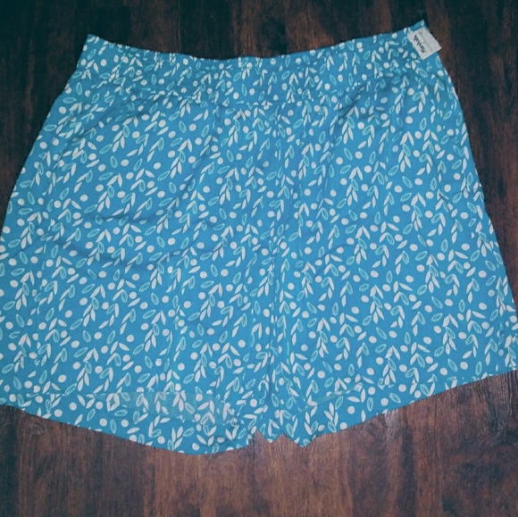 Lane Bryant Pants - NEW Lane Bryant Teal & White Spring Shorts Plus